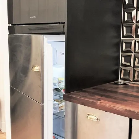 R64 - Classy & Spacious Home Near Villa District * Budapest
