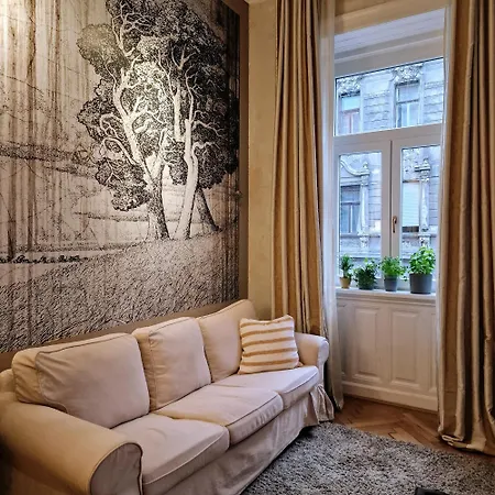 Rb64 - Classy & Spacious Near District Budapest