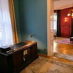 Apartment Rb64 - Classy & Spacious Near District