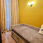 Apartment Rb64 - Classy & Spacious Near District