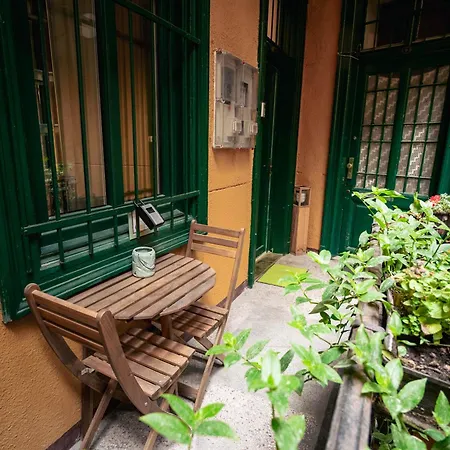 דירה Rb64 - Classy & Spacious Near District